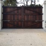 Centurion maxi-mate double swing with Cisa Electrica lock and 17ah battery